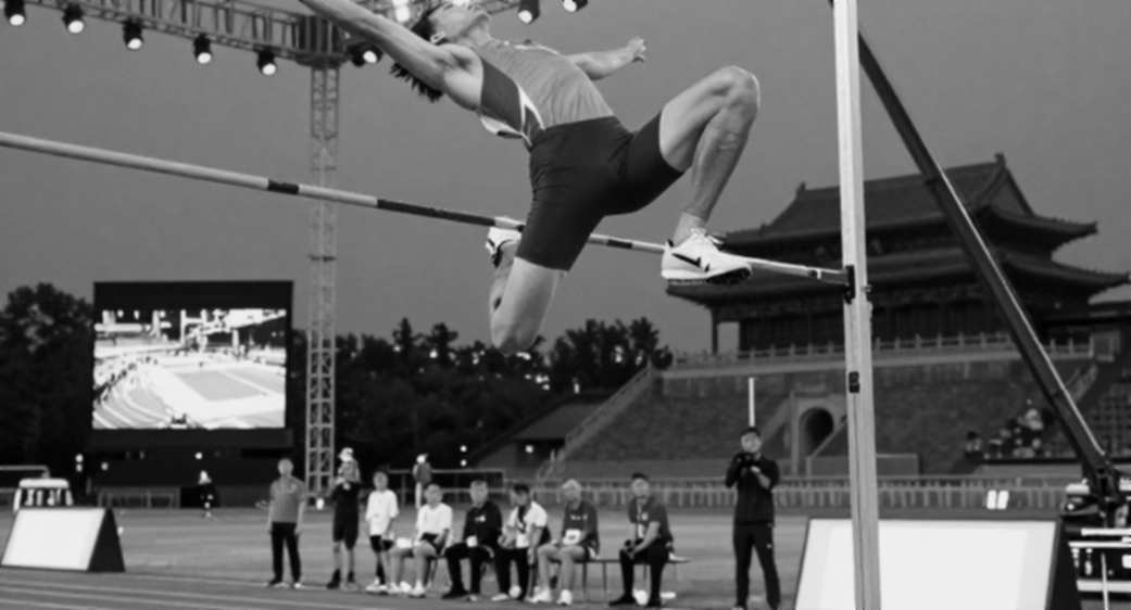 Budapest Night: 45.98 Seconds and an Overlapping Generation of Hurdlers