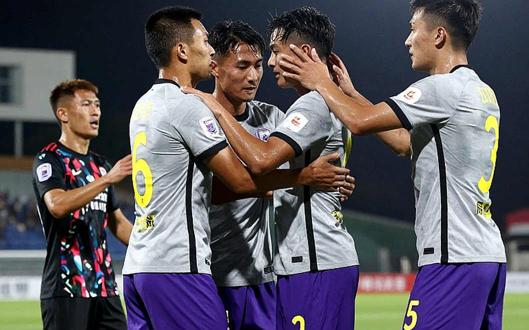 Bola Sport bàn về cầu thủ Việt kiều mới ở V-League: một ý kiến, chưa phải một bản báo cáo
