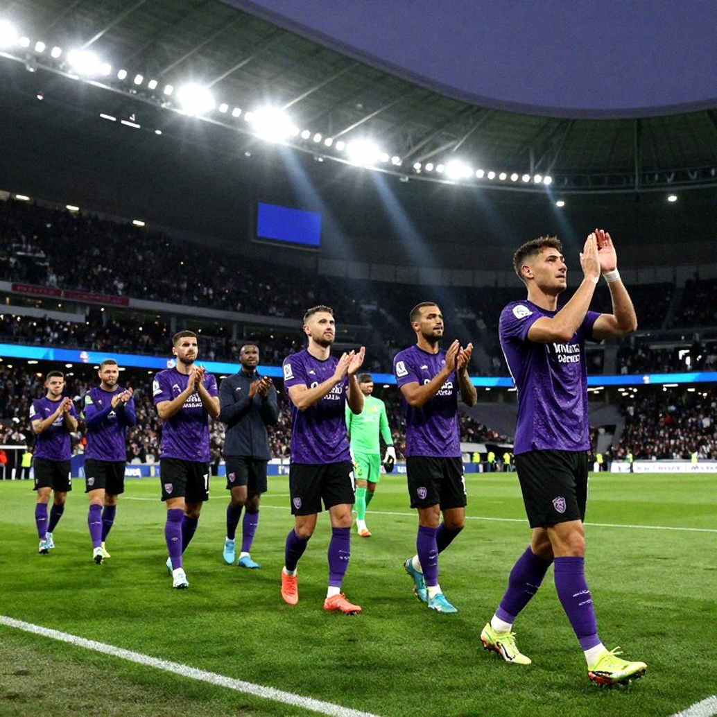 Nhật Bản 3-1 Uruguay: Hai bàn ở phút bù giờ và khoảng cách giữa tỷ số với sự thật Nhật Bản 3-1 Uruguay: Hai bàn ở phút bù giờ và khoảng cách giữa tỷ số với sự thật