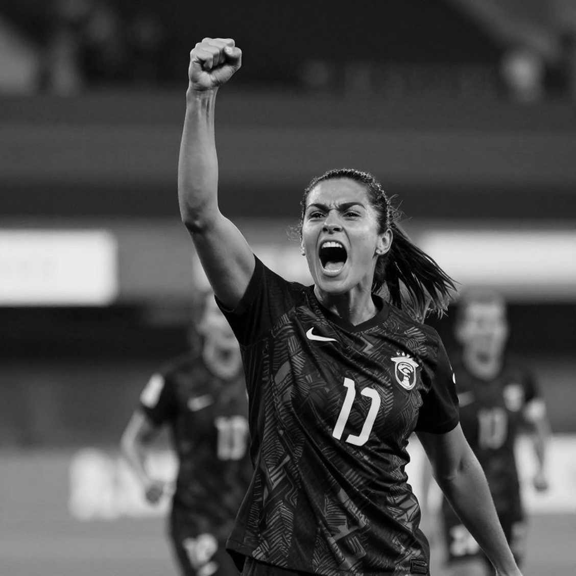Kỳ chuyển nhượng V.League: tiếng ồn át tín hiệu, và thị trường không chịu lưu dữ liệu