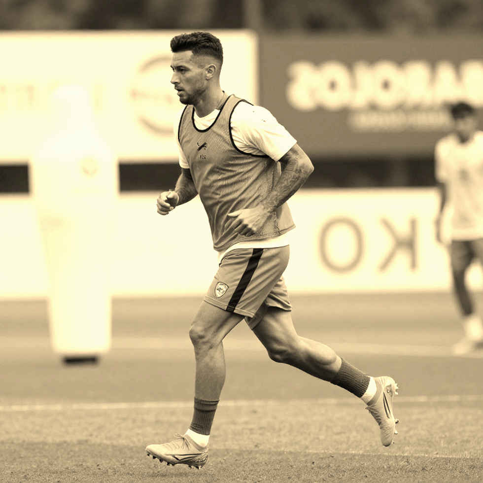 Olaha Manh Duc and Williams Minh Hoang Naturalized: Four Layers of Paperwork, One FIFA Gap Olaha Manh Duc and Williams Minh Hoang Naturalized: Four Layers of Paperwork, One FIFA Gap