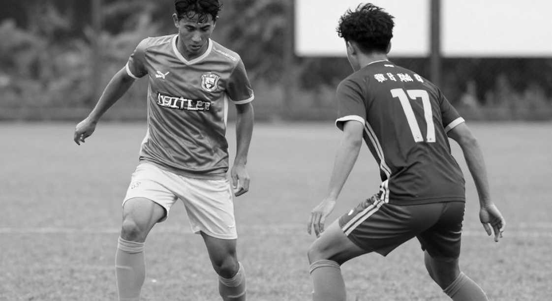 V-League học lại cách vào bóng: Từ bãi cỏ làng đến chuẩn AFC V-League học lại cách vào bóng: Từ bãi cỏ làng đến chuẩn AFC