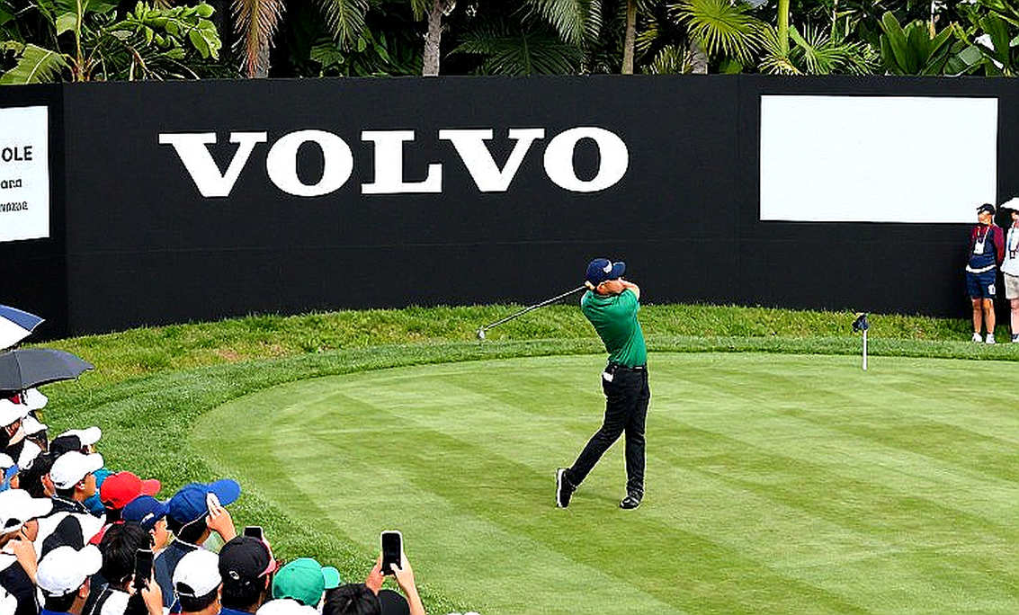 Rahm's 78-77 at Wentworth: Last Place, Fleetwood's 15th Hole and a Data Void Rahm's 78-77 at Wentworth: Last Place, Fleetwood's 15th Hole and a Data Void