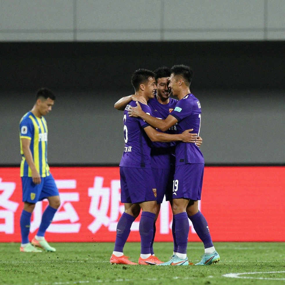Van xả nợ của V.League: Bán trẻ sang J.League, K.League và cái giá ẩn của dòng tiền nhanh