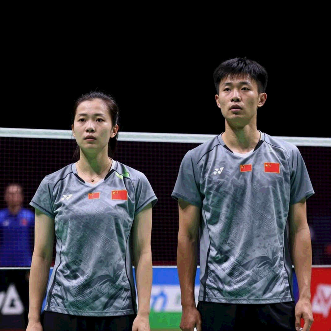 Alwi Farhan học bài từ Momota trước Asian Games 2026: ánh đèn truyền tay và khoảng trống dữ liệu Alwi Farhan học bài từ Momota trước Asian Games 2026: ánh đèn truyền tay và khoảng trống dữ liệu