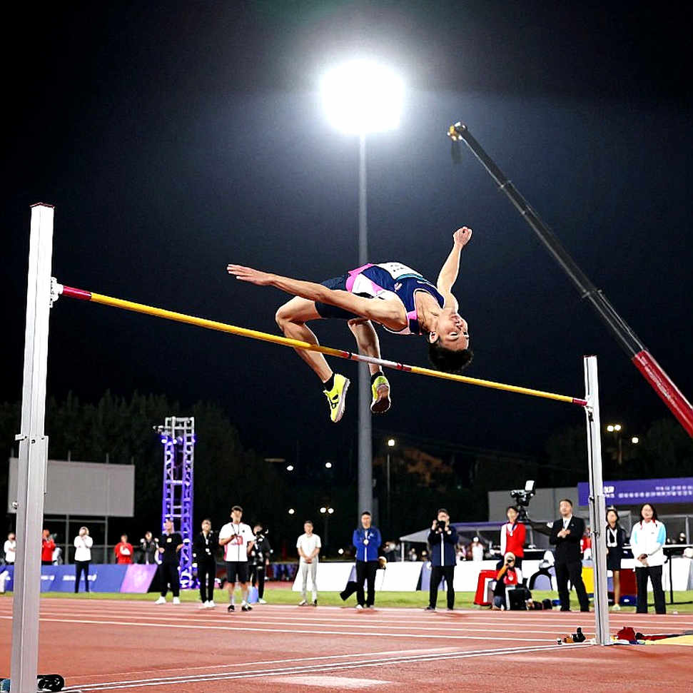 Amy Hunt's 22.16s at the Diamond League Final: Decoding a Compressed Season