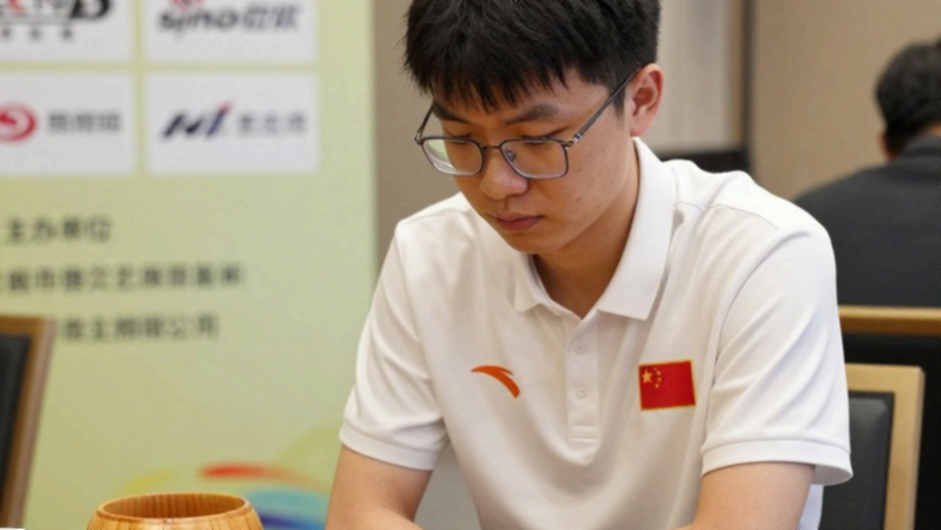 ChessBase Magazine #225: The Samarkand Hook and the Void Behind a Chess Headline ChessBase Magazine #225: The Samarkand Hook and the Void Behind a Chess Headline