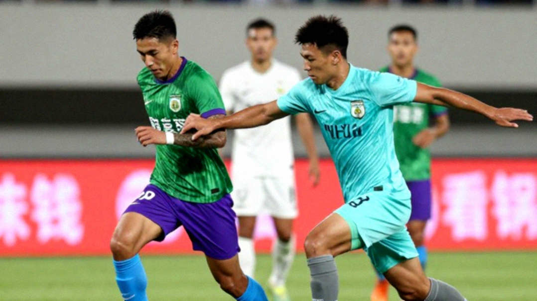 Xuan Son's Injury Opens the Door for Williams Minh Hoang: A Generational Gamble at Thailand's Doorstep Xuan Son's Injury Opens the Door for Williams Minh Hoang: A Generational Gamble at Thailand's Doorstep