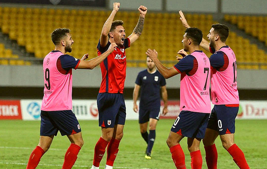 Vietnamese Football: When Glory Can't Pay the Bills