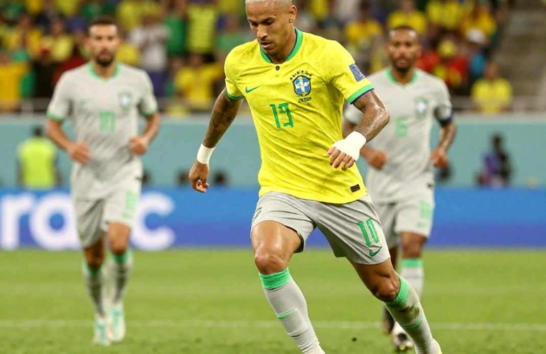 Bóng đá châu Âu phản đối lịch thi đấu mới của FIFA: Cuộc chiến quyền lực và gánh nặng cầu thủ