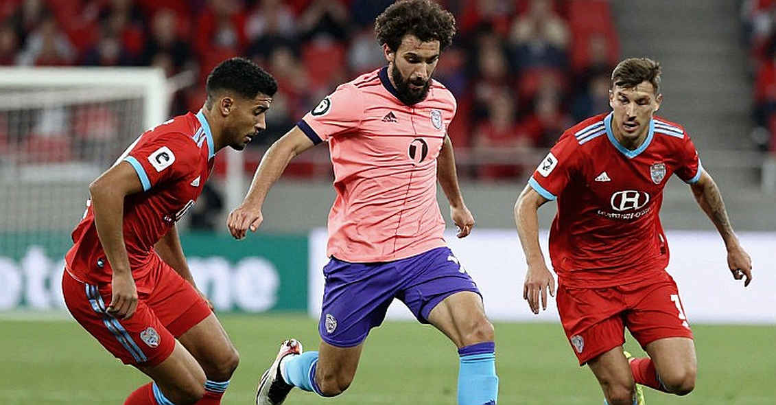 Kỷ luật của sự trống rỗng: Khi sân cỏ V.League không còn gì để nói Kỷ luật của sự trống rỗng: Khi sân cỏ V.League không còn gì để nói