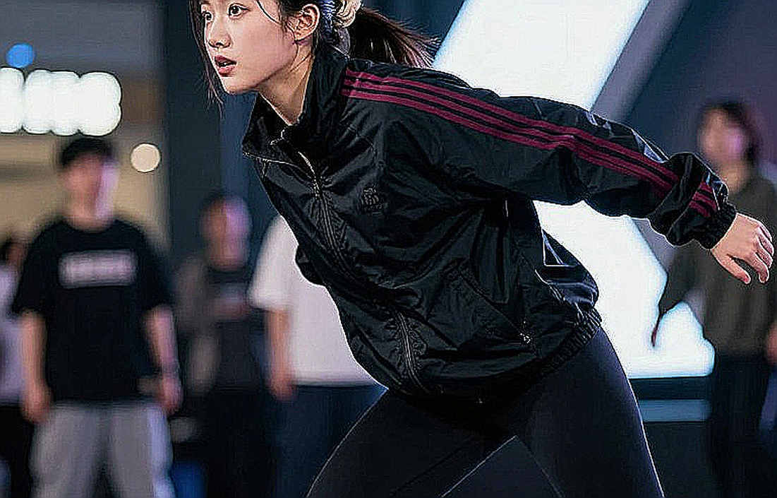 Mile 20 and the Screening Gap: When Mass-Participation Marathons Pay With a 25-Year-Old Heart