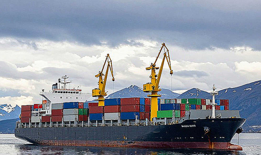 23 phút, 58 pha cầu, 27,6%: bộ xương trận thua của Mahoor Shahzad
